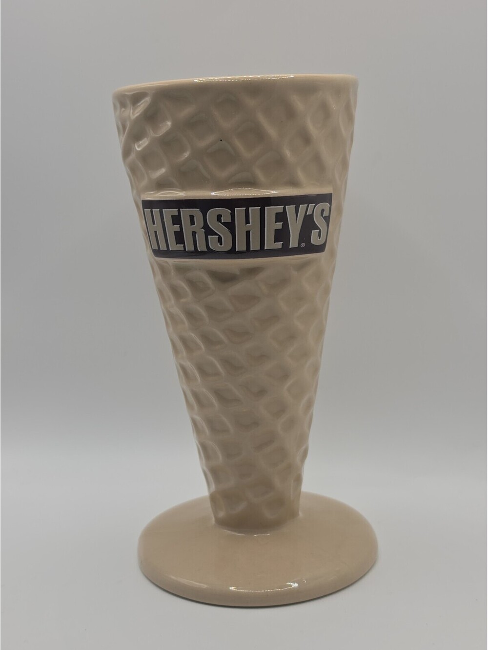 HERSHEY'S Beige Brown Ceramic Waffle ice cream cone cup Billco Int'l